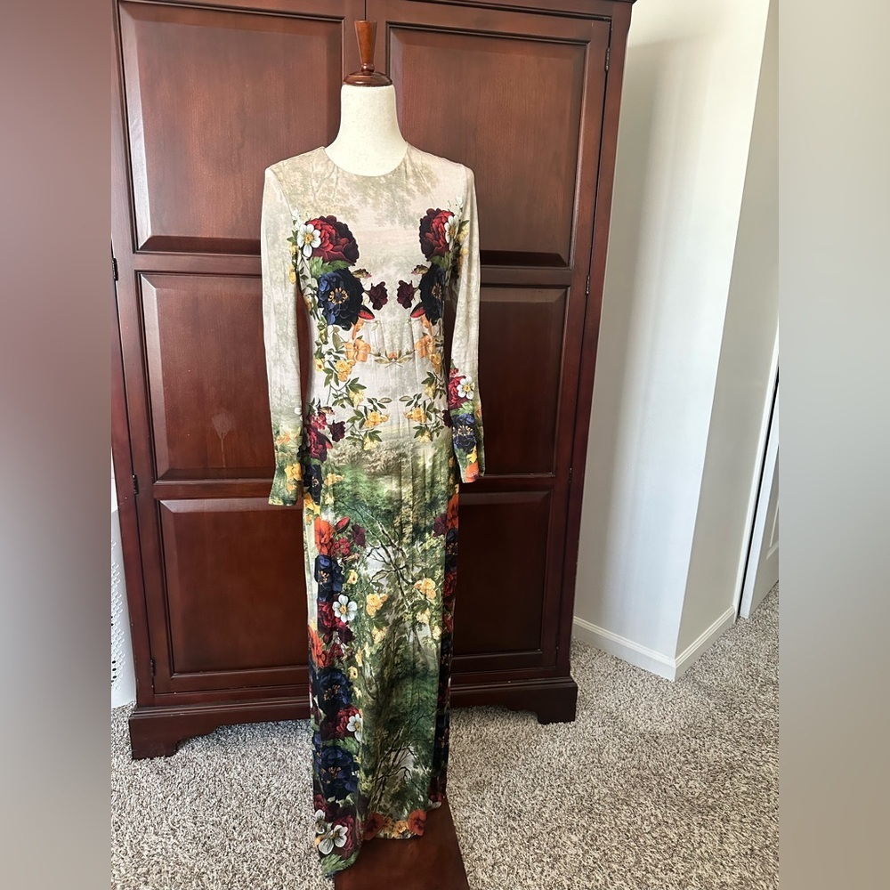 Alice + Olivia Beige Maxi Dress with Green and Burgundy Floral Print - Picture 2 of 8